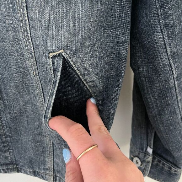 Chicos Platinum Womens Blue Jean Jacket Medium Full Zip Embroidered Floral Vtg - Picture 7 of 9